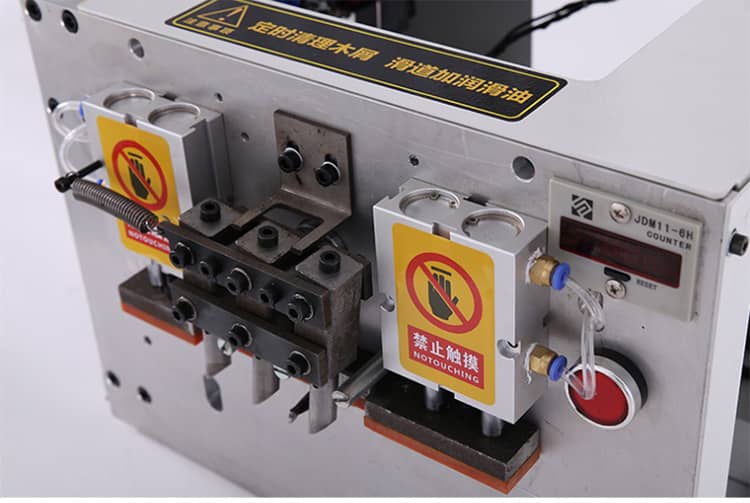 나무 작업을위한 드릴 머신