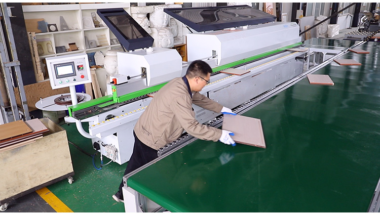 로터리 라인이있는 목재 CNC 자동 엣지 밴딩 머신