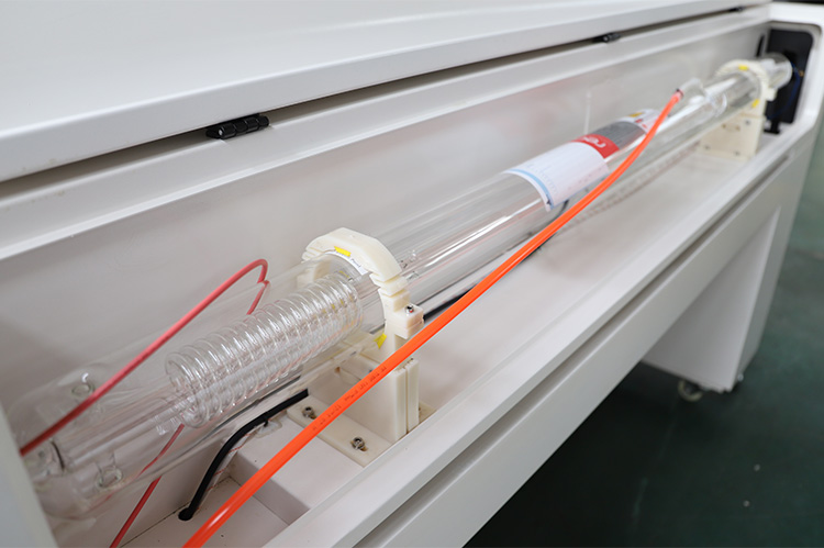 CO2 레이저 절단 및 조각 기계
