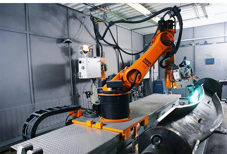 로봇 용접 기계