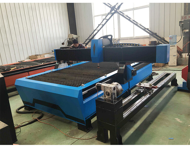 회전축이있는 플라즈마 절단기 / 절단기