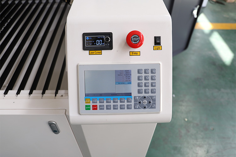 CO2 레이저 절단 및 조각 기계