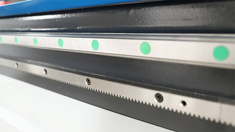 캐비닛 도어 기계