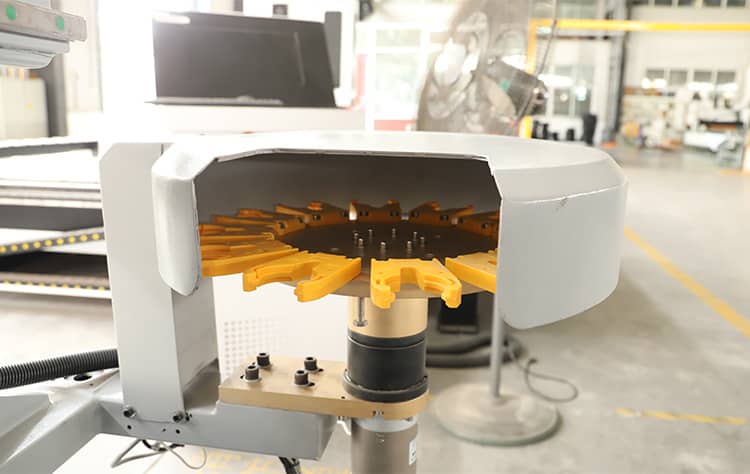 캐비닛 용 CNC 기계