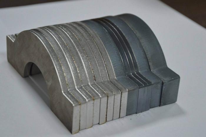 레이저 절단 장비