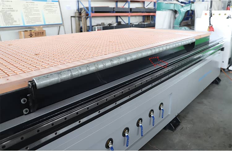 급지 속도를 높이기 위해 롤러를 공급합니다