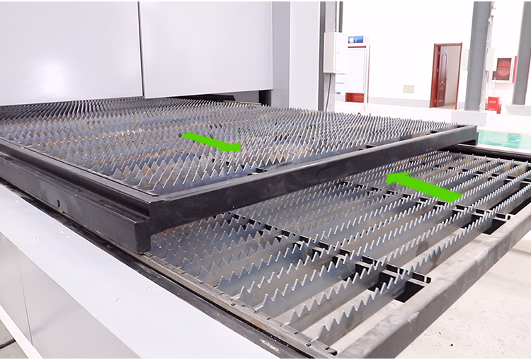 완전 보호 광섬유 절단기